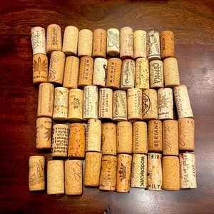Batch of 50 wine corks